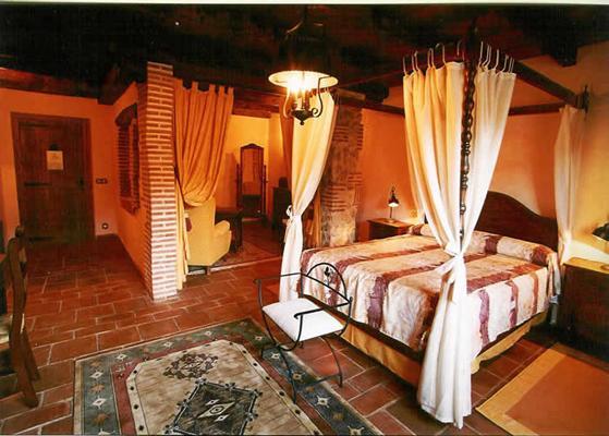 La Posada Ducal Penaranda de Duero Rom bilde