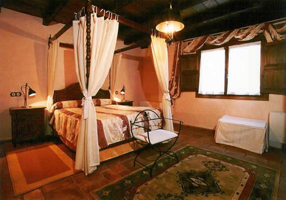 La Posada Ducal Penaranda de Duero Rom bilde